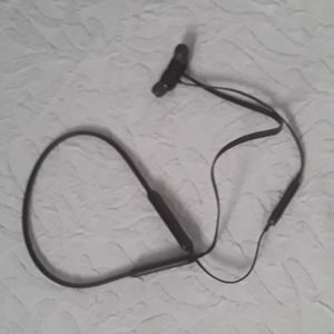 Beats wireless headphones